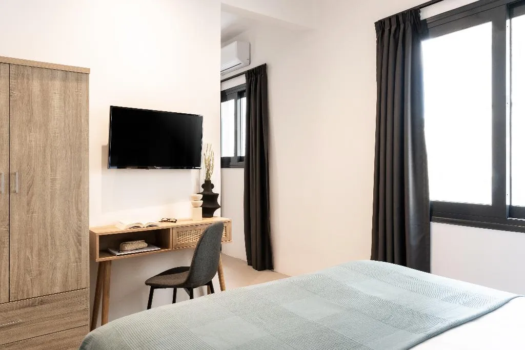 JUNIOR SUITE EXECUTIVE Room, PAME Wild, Athens
