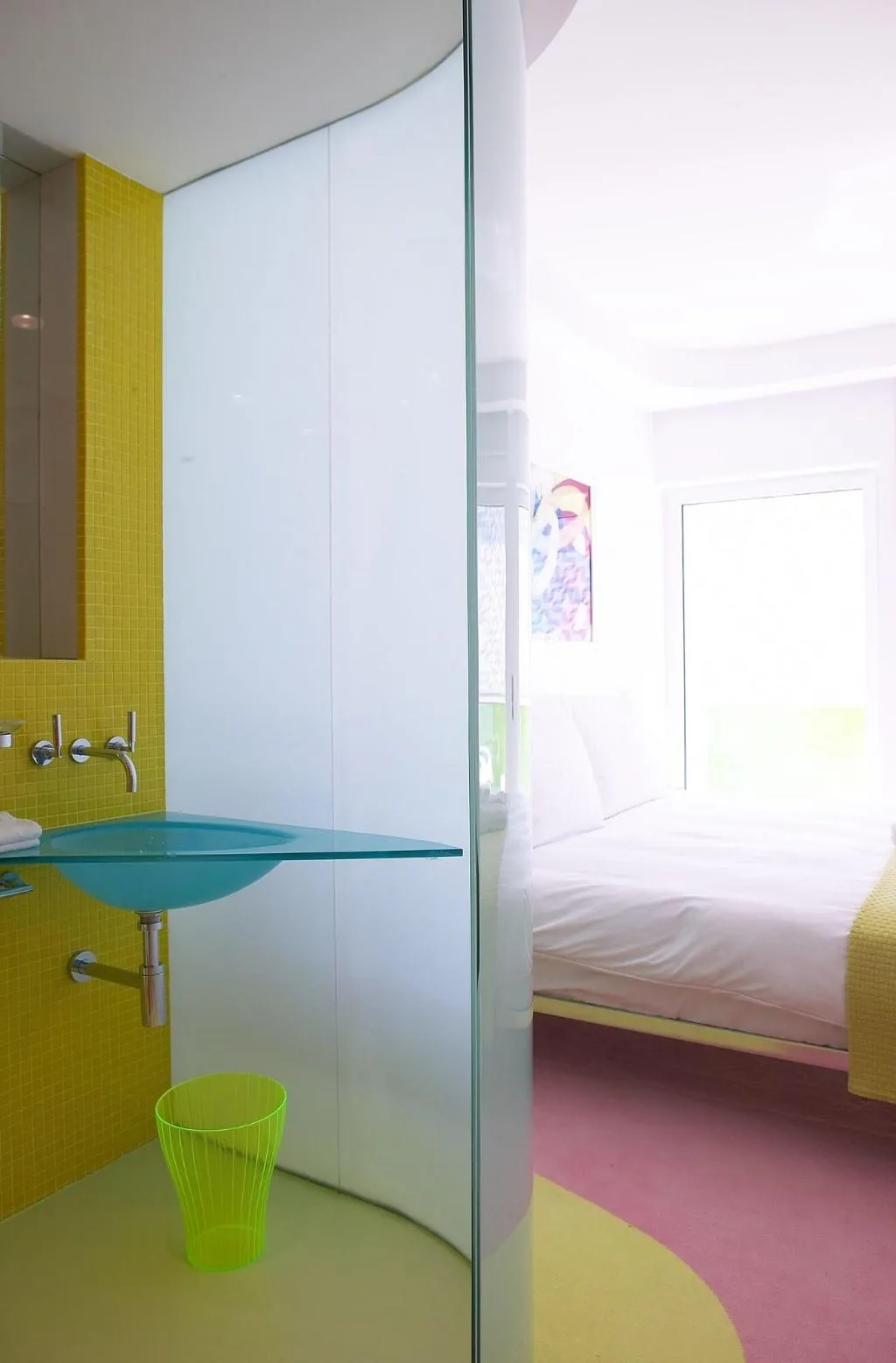 Room, Semiramis, Athens