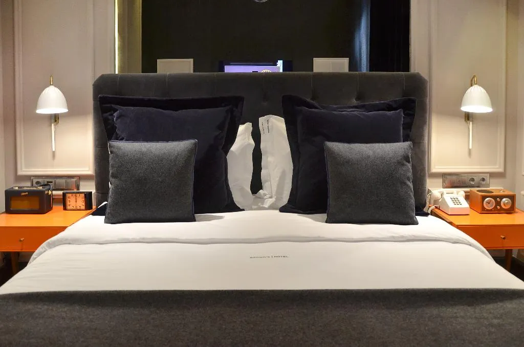 DOUBLE WITH VIEWS Room, Browns Central Hotel, Lisbon