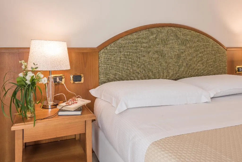 DOUBLE STANDARD Room, Albergo Villa Priula, Milan
