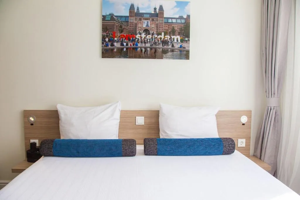 Room, Hotel Library Amsterdam, Amsterdam