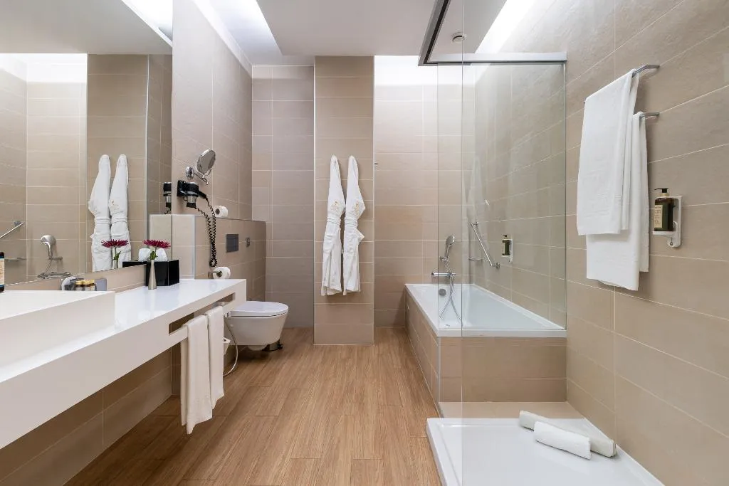 Double or Twin EXECUTIVE Room, Jupiter Lisboa Hotel – Rooftop & Spa, Lisbon