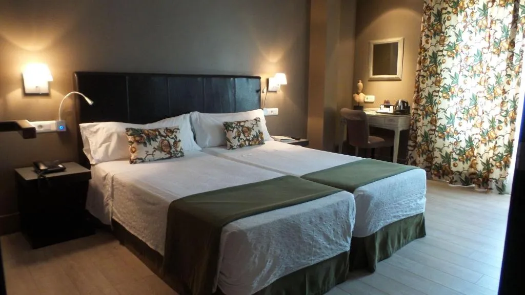 Room, Hotel Moderno, Madrid