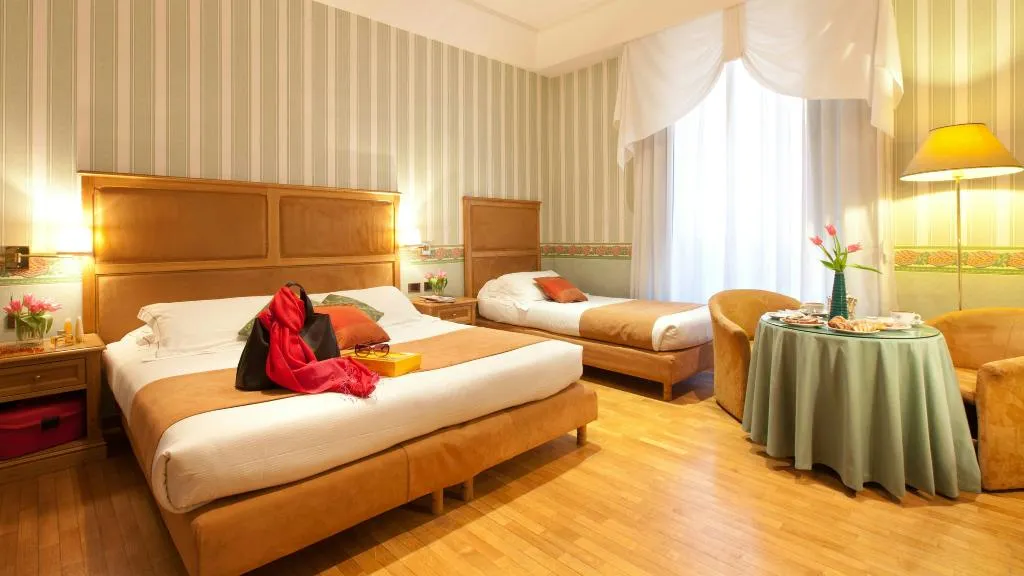 TRIPLE CLUB Room, Diana Roof Garden, Rome