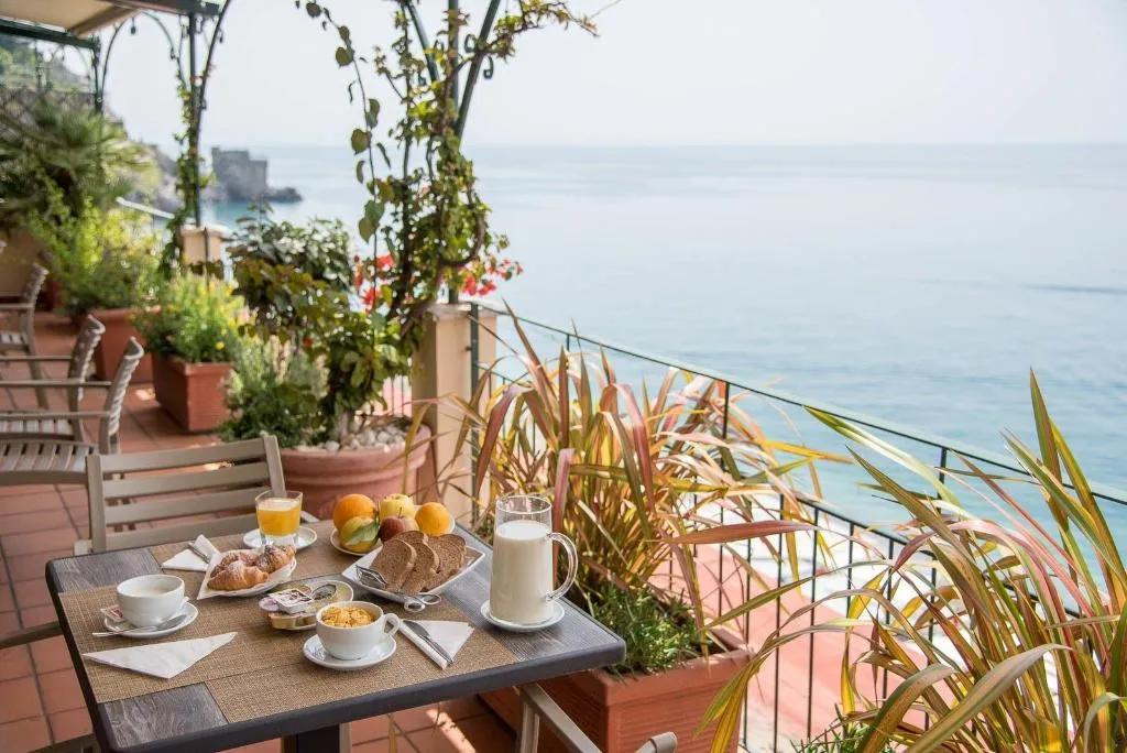 Terrace, Hotel Sole, Naples