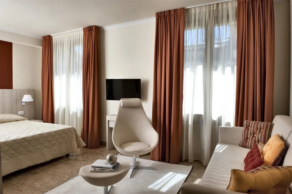 Double or Twin DELUXE Room, Della Signoria Hotel, Florence