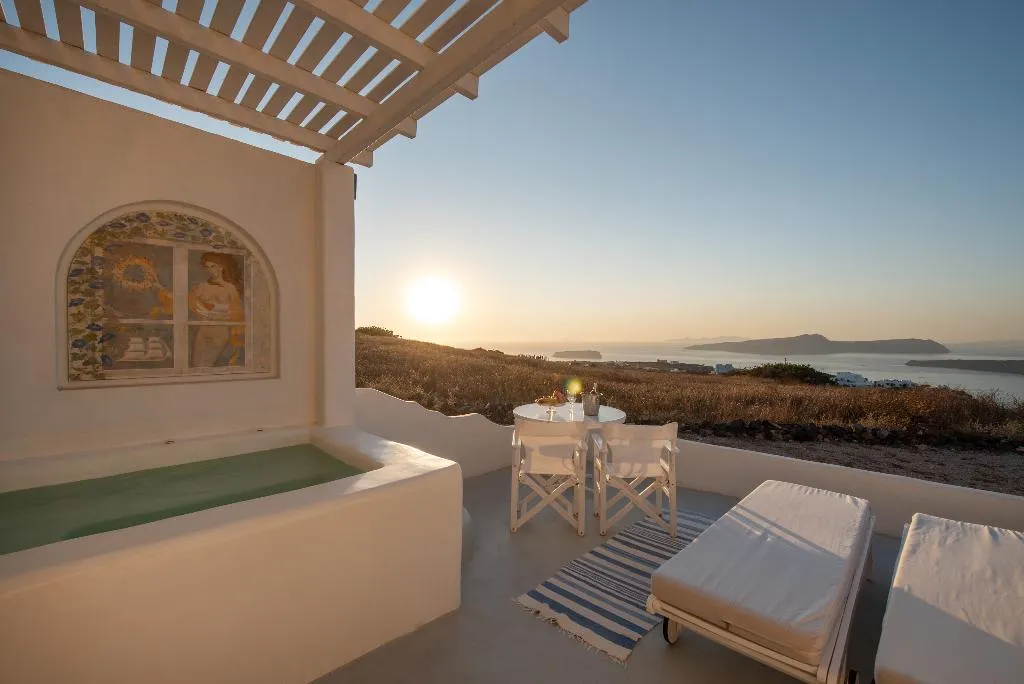 SUITE DELUXE WITH JACUZZI Room, Kalestesia Suites, Santorini