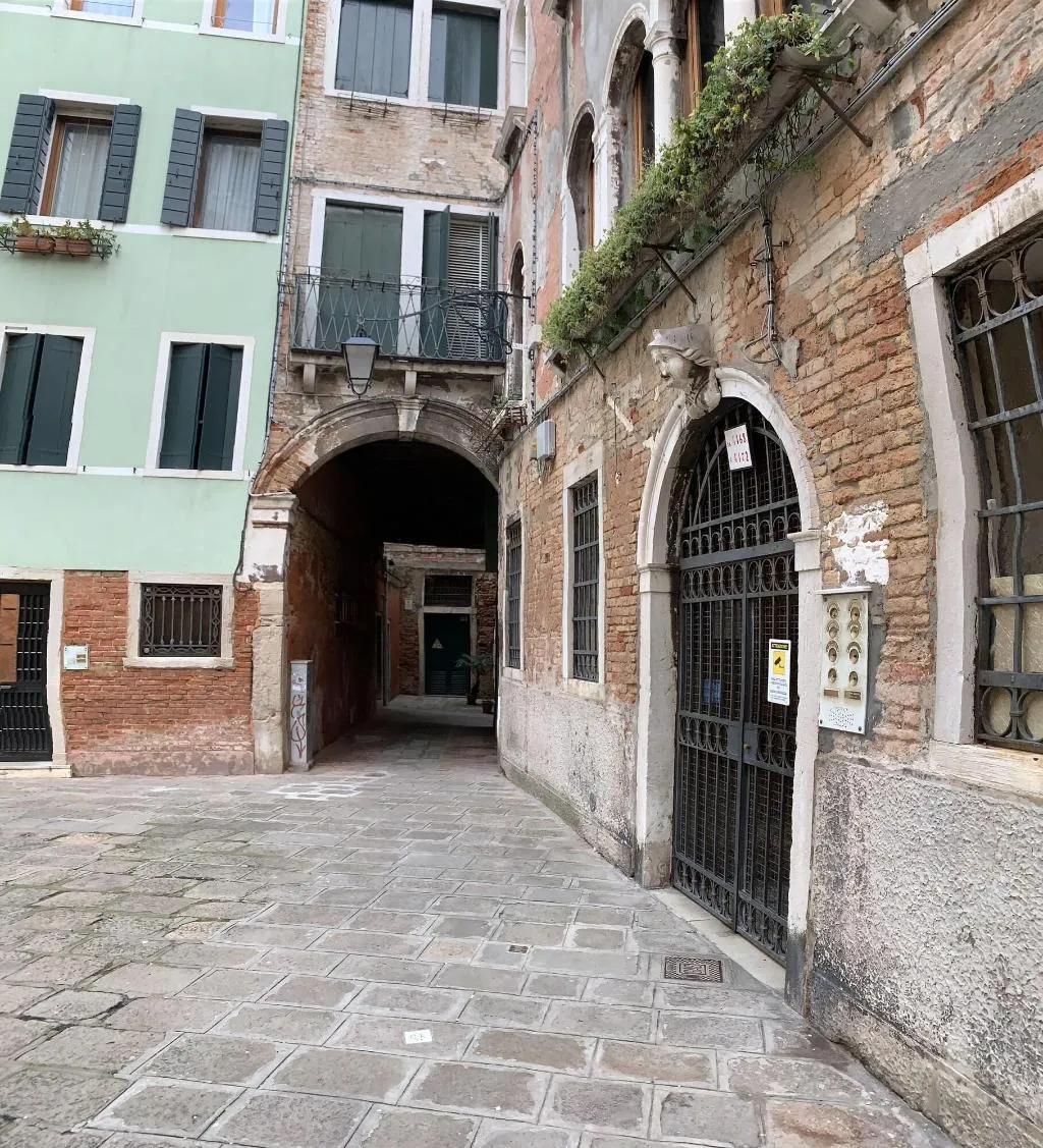 General view, Grey's House, Venice