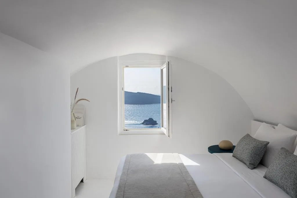 SUITE WITH PRIVATE POOL Room, Canaves Oia Suites, Santorini