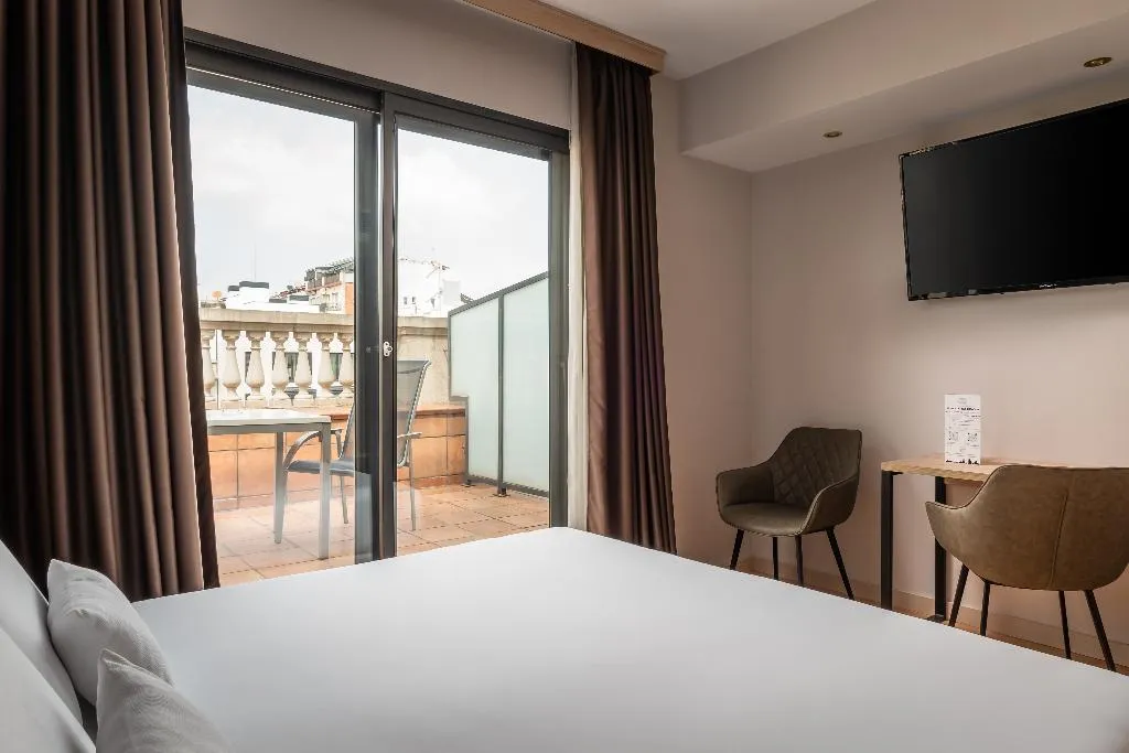 DOUBLE SUPERIOR WITH TERRACE Room, Petit Palace Eixample, Barcelona