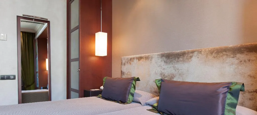 DOUBLE STANDARD Room, Barcelona Center, Barcelona
