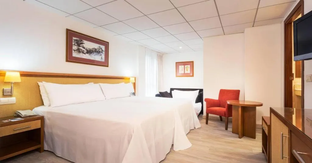 TRIPLE STANDARD Room, Vielha Val d’Arán Affiliated by Melia, Costa Brava