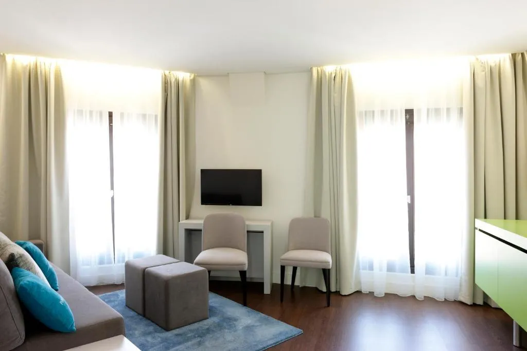 APARTMENT ONE BEDROOM ONE BATHROOM Room, Porto Old Town – Apartamentos Turisticos, Porto