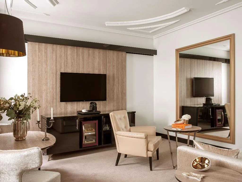 Room, Palacio de los Duques Gran Meliá, Madrid