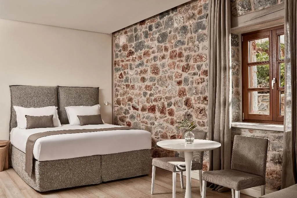 JUNIOR SUITE GARDEN VIEW Room, 100 Rizes Seaside Resort, Athens