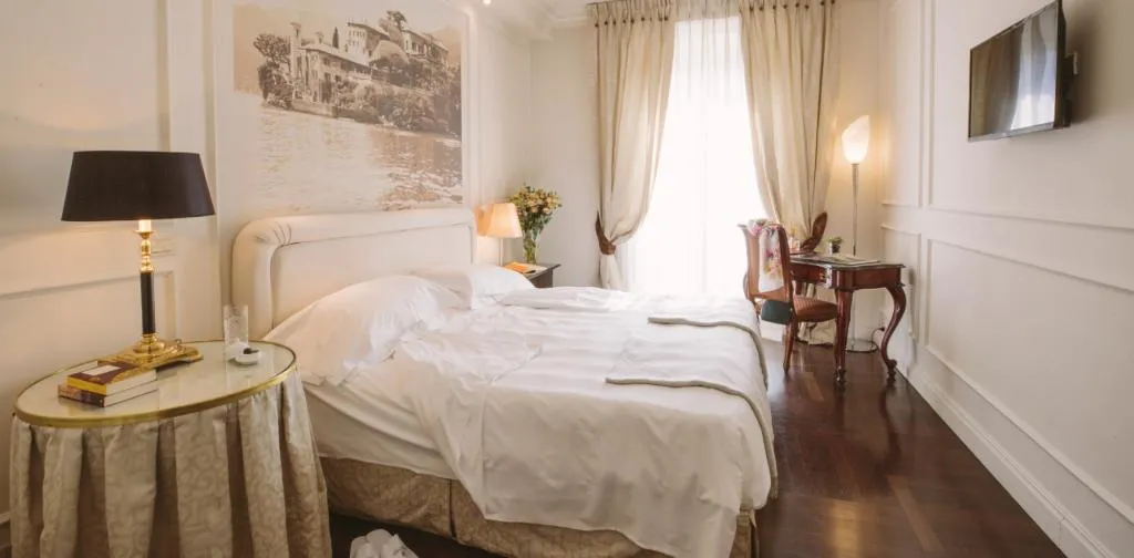 DOUBLE DELUXE Room, Albergo Terminus, Milan