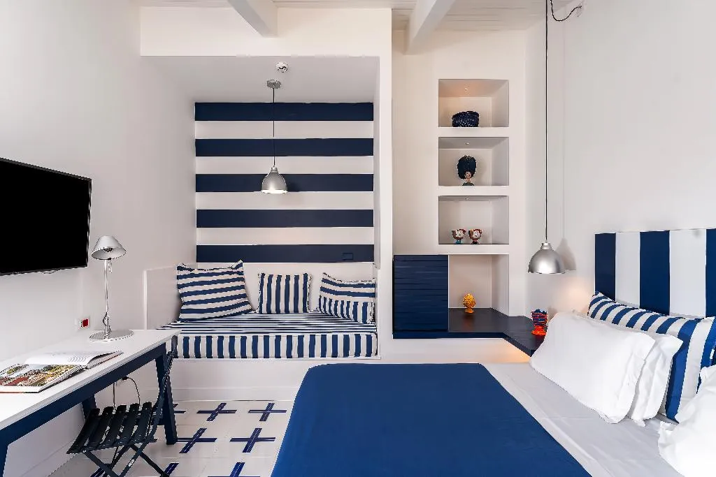 Room CAPACITY 2 Room, Maison Il Conservatorio, Naples