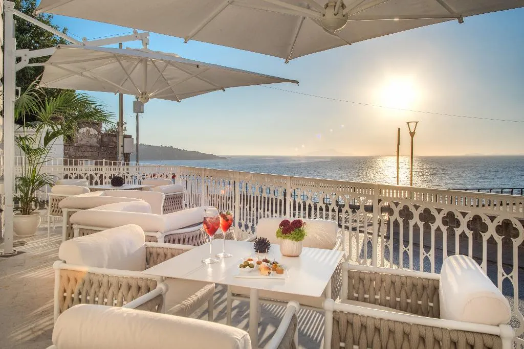 Lobby, Hotel Mediterraneo Sorrento, Naples
