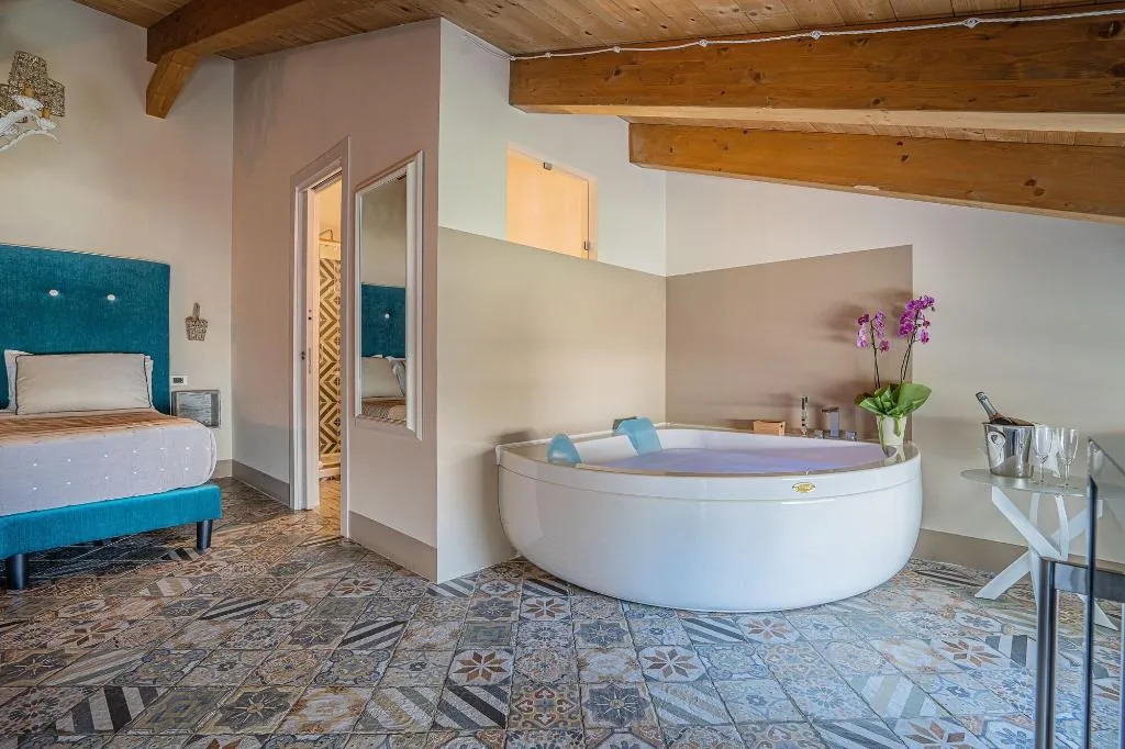 Room, Don Giulio Luxury Rooms, Naples
