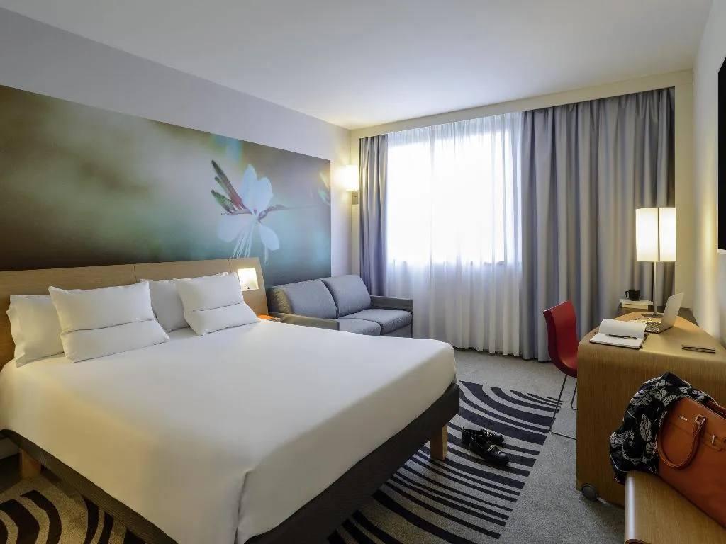 DOUBLE EXECUTIVE KING BED Room, Novotel Milan Malpensa Airport, Milan