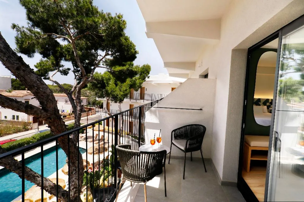 Double or Twin POOL VIEW Room, Hotel Santanyi Port, Majorca