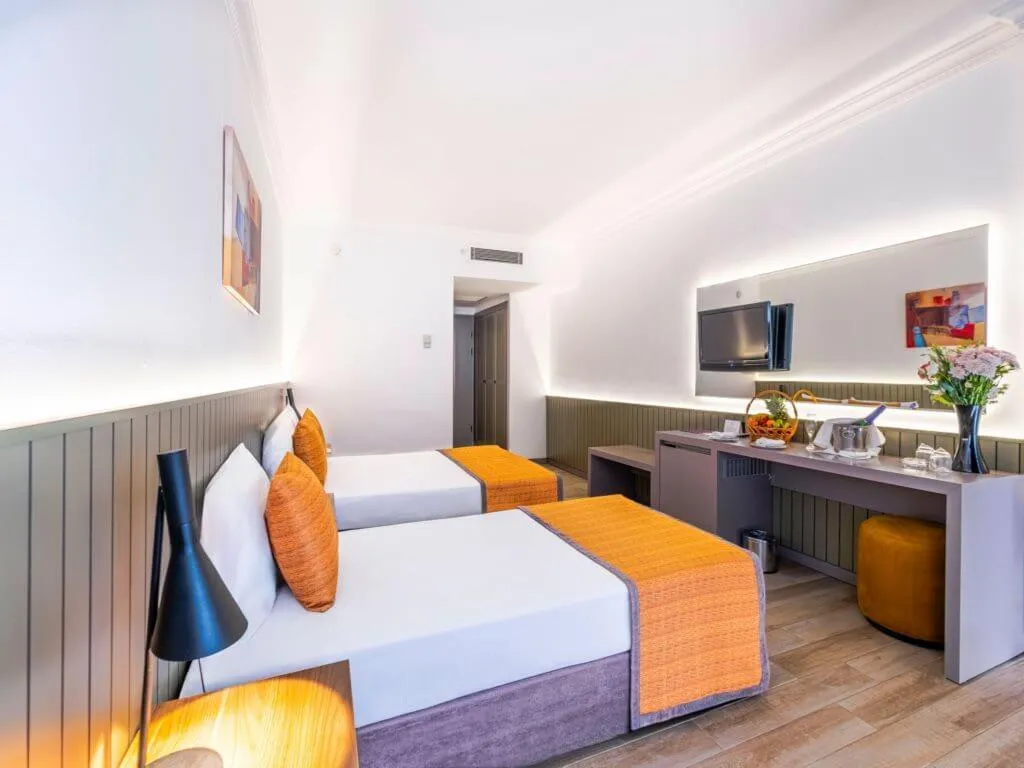 DOUBLE STANDARD Room, Queens Park Goynuk, Antalya