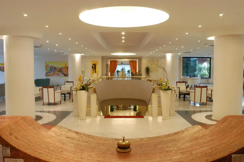 Lobby, Mec Paestum Hotel, Naples