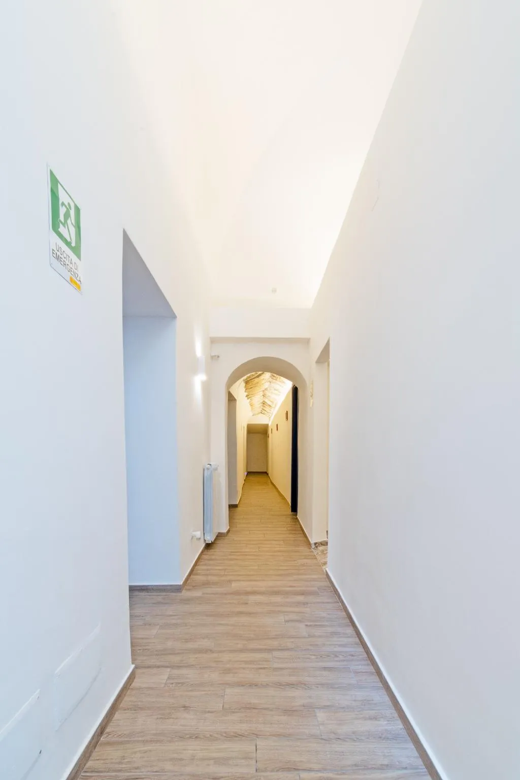Lobby, Palazzo Belmosto, Naples
