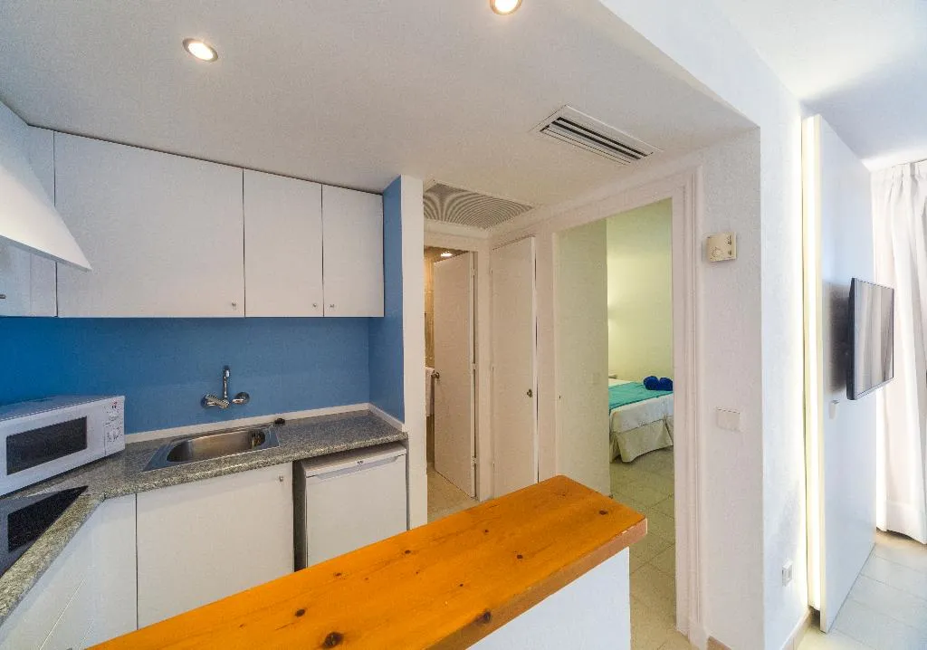 Room, Apartamentos Globales Lord Nelson, Menorca