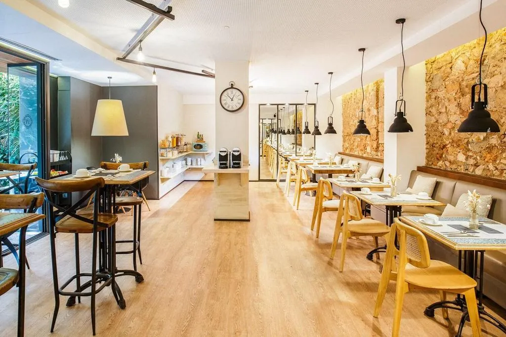 Restaurant, Hotel Well And Come, Barcelona