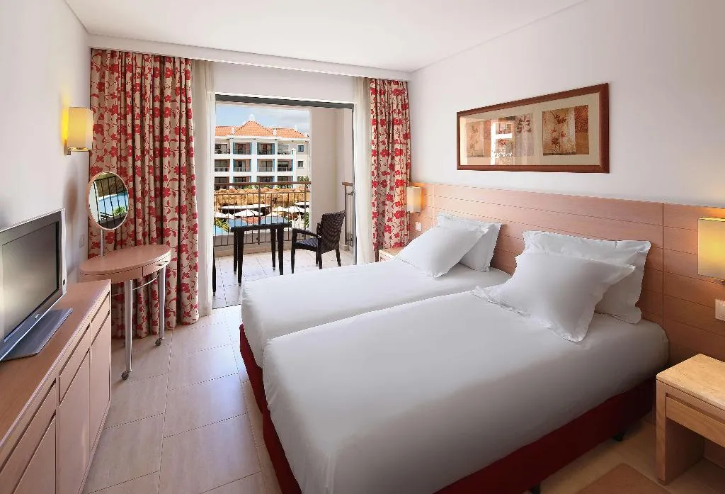 APARTMENT POOL VIEW TWO BEDROOMS Room, Hilton Vilamoura As Cascatas Golf Resort & Spa, Algarve