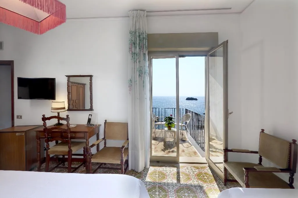 TRIPLE ECONOMY Room, Lido Mediterranee, Taormina
