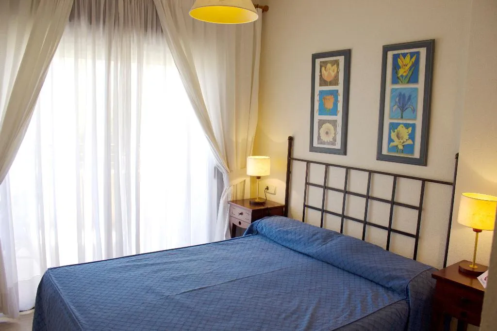 APARTMENT CAPACITY 5 TWO BEDROOMS Room, Albir Confort Estrella Apartamentos, Costa Blanca