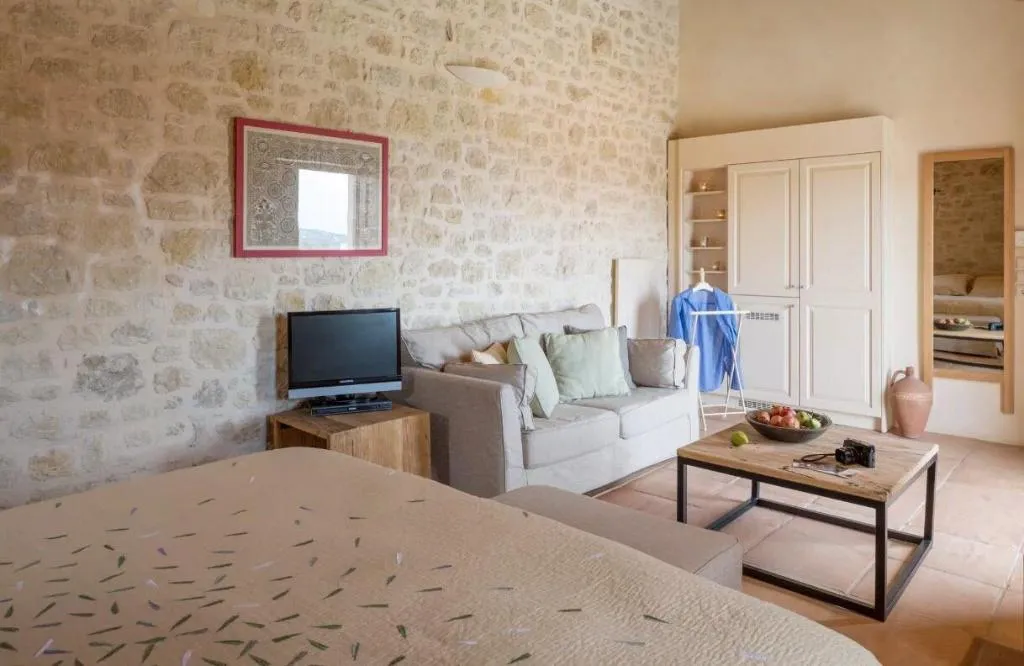 Room, Kapsaliana Village Hotel, Crete