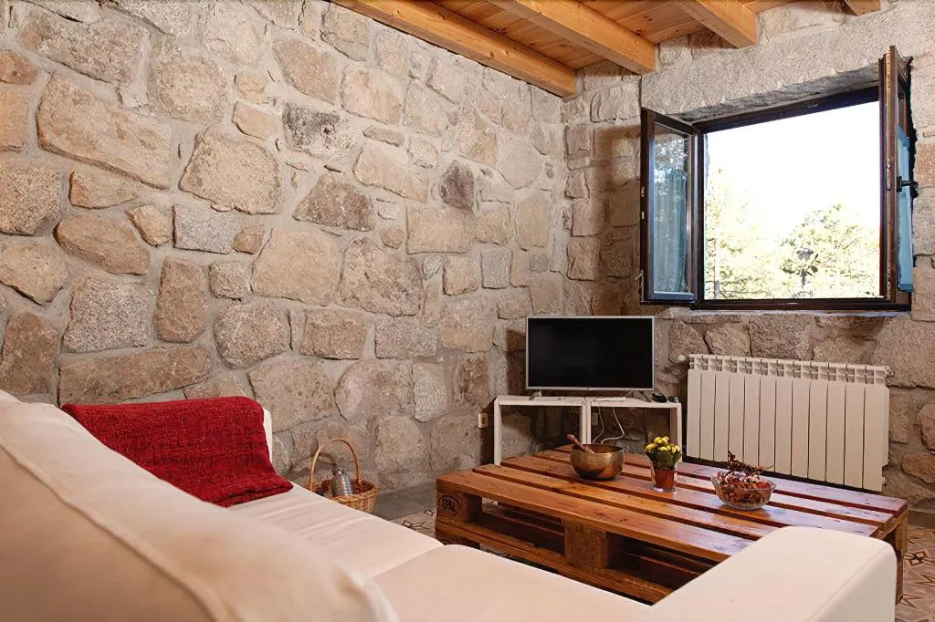 Room, Huerto San Antonio, Madrid