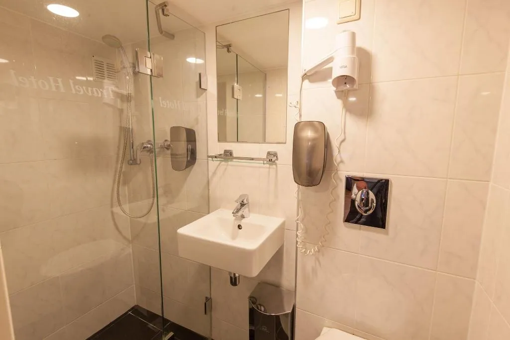 TRIPLE STANDARD Room, Travel, Amsterdam