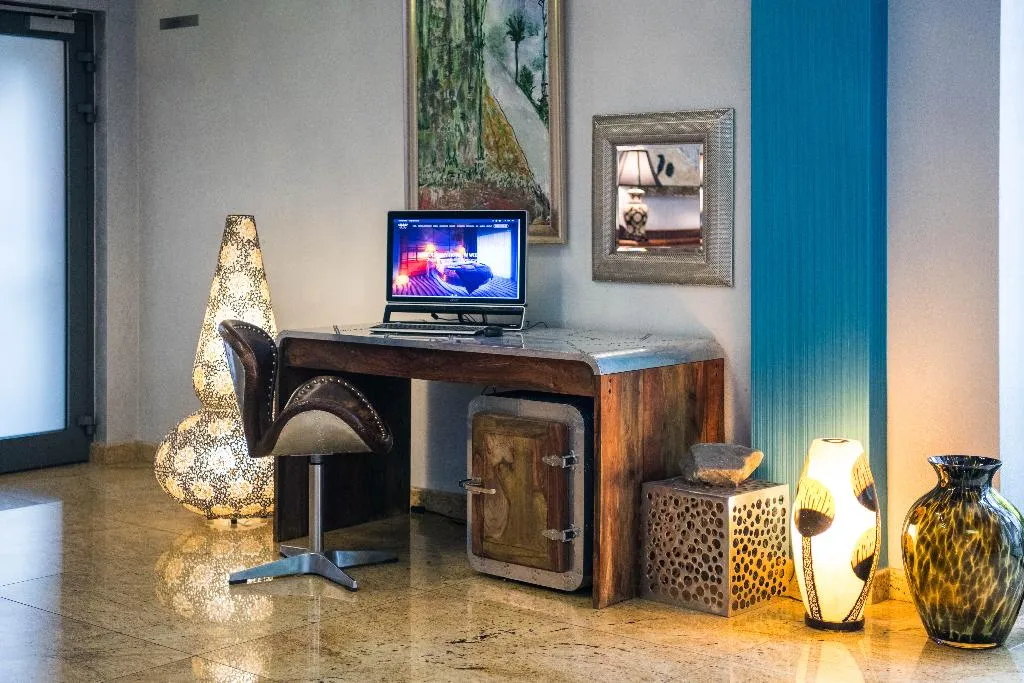 Lobby, Lenart, Krakow