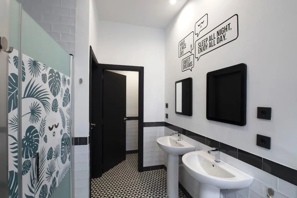 Bed in dormitory FEMALE ROOM Room, U-Sense For You Hostel Sevilla, Seville