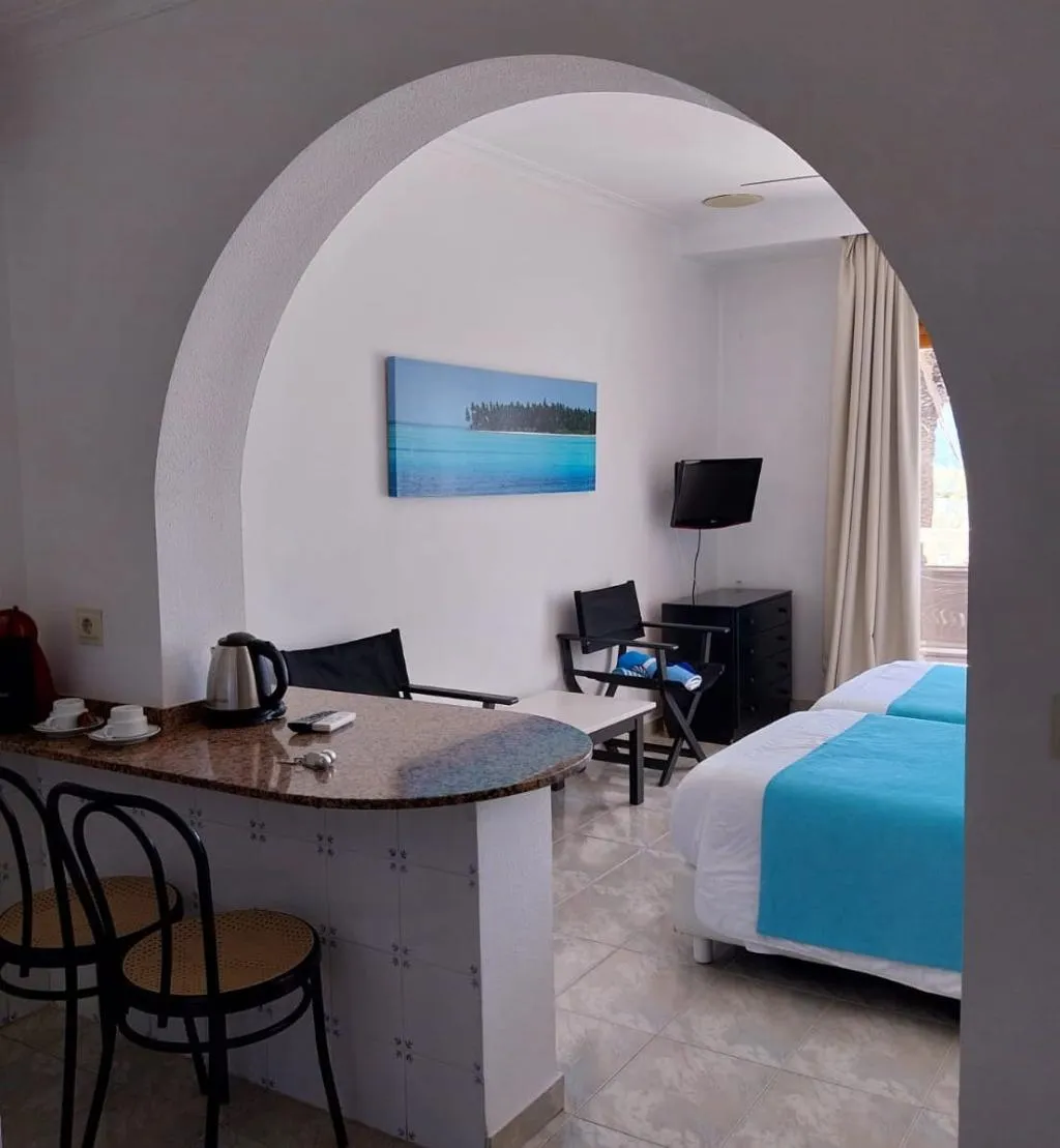 STUDIO SEA VIEW WITH TERRACE Room, Torre Playa, Majorca