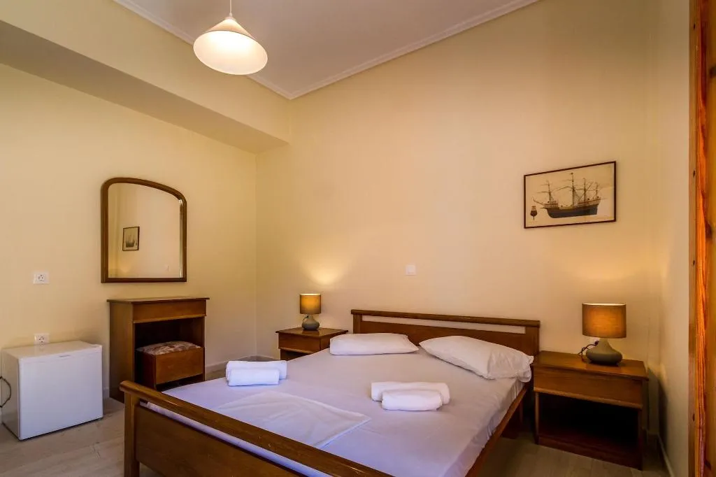 Room, Blue Horizon Studios, Zante