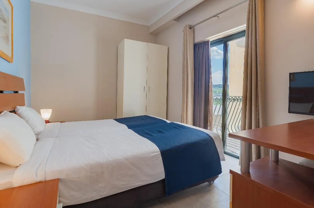 APARTMENT TWO BEDROOMS Room, Xemxija Bay Hotel, Malta