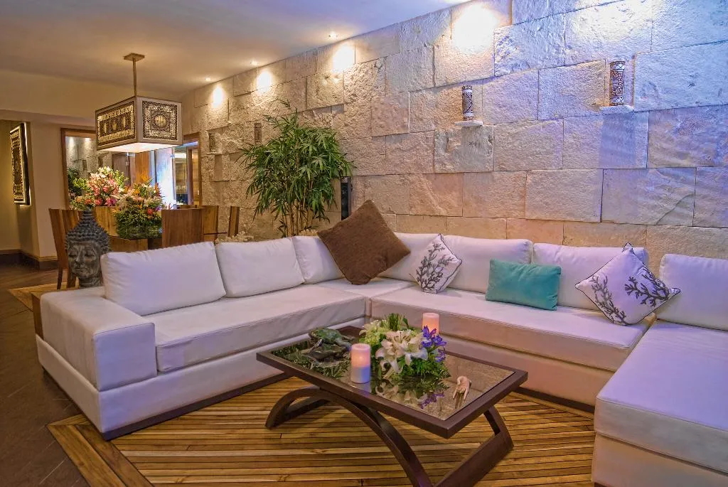 APARTMENT THREE BEDROOMS WITH PRIVATE POOL Room, Aldea Thai by oceanfront, Playa Del Carmen