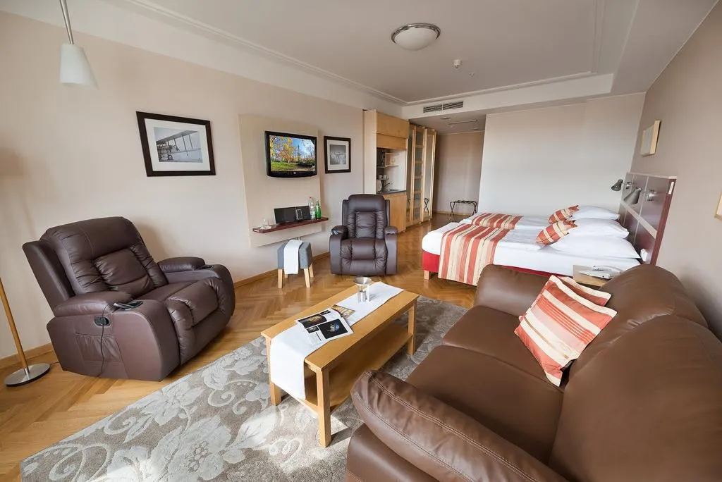 JUNIOR SUITE STANDARD Room, EA Hotel Julis, Prague