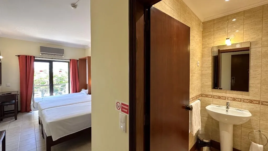 Double or Twin SEA VIEW Room, Avenida Praia, Algarve