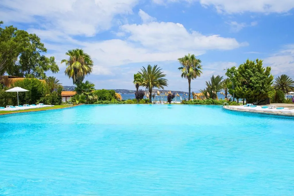 Pool, Flamm, Bodrum