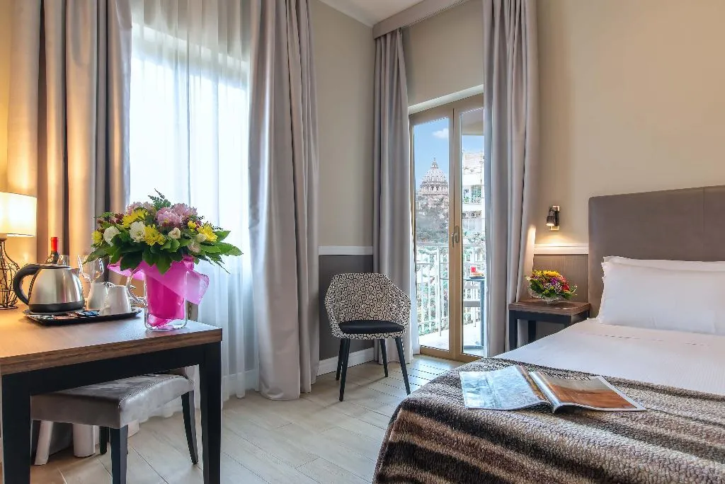 TRIPLE STANDARD Room, Fragrance St Peter Hotel, Rome