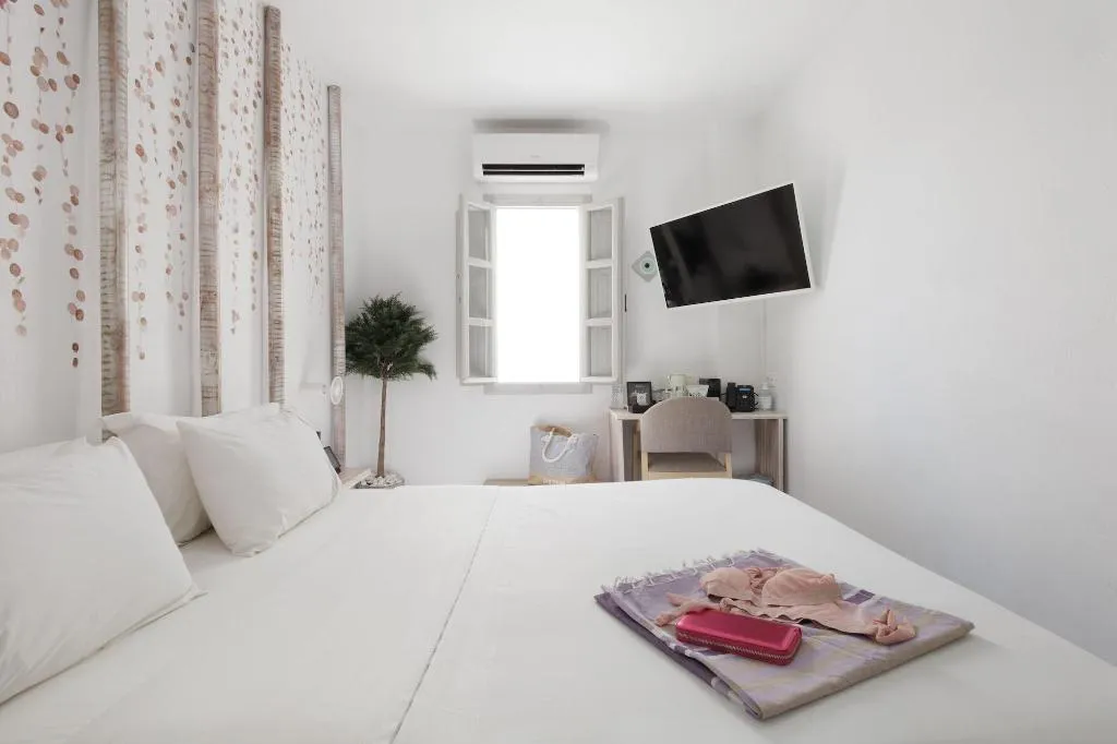 Room, The Museum Project Oia, Santorini
