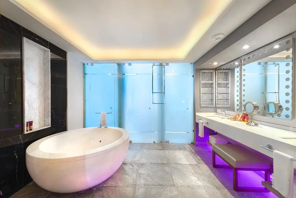 SUITE ONE BEDROOM Room, Planet Hollywood Cancun by Royalton, Cancun Area