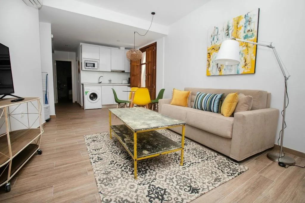 Room, Feelathome Ma Rtires Apartments, Costa Del Sol