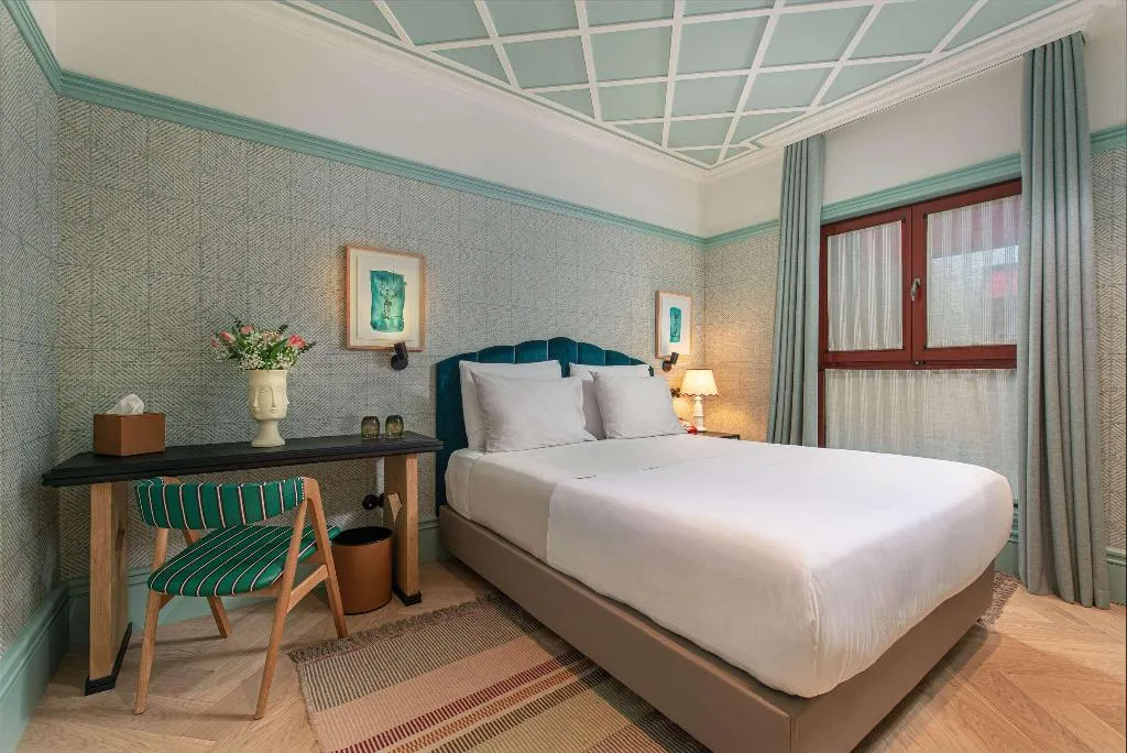 SINGLE CLASSIC Room, The Editory Boulevard Aliados Hotel, Porto